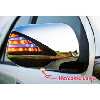 Хромированные накладки на зеркала Toyota HiLux с светодиодными фонарями (для мод с 2012 г)