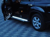 Пороги для Toyota RAV4, модель &quot;FIN&quot; с подсветкой