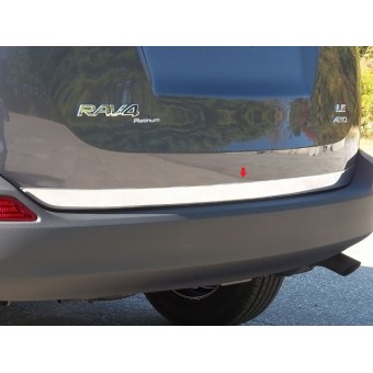 Хромированная накладка для Toyota RAV4 на нижнюю кромку задней двери (полир. нерж. сталь)