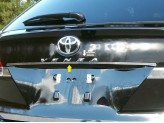 Хромированная накладка для Toyota Venza на заднюю дверь
