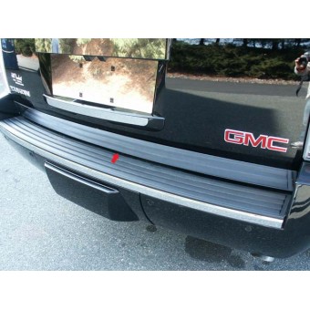 Хромированная накладка для Chevrolet Tahoe на нижнюю кромку крышки багажника (полир. нерж. сталь, 2007-2013 г.)